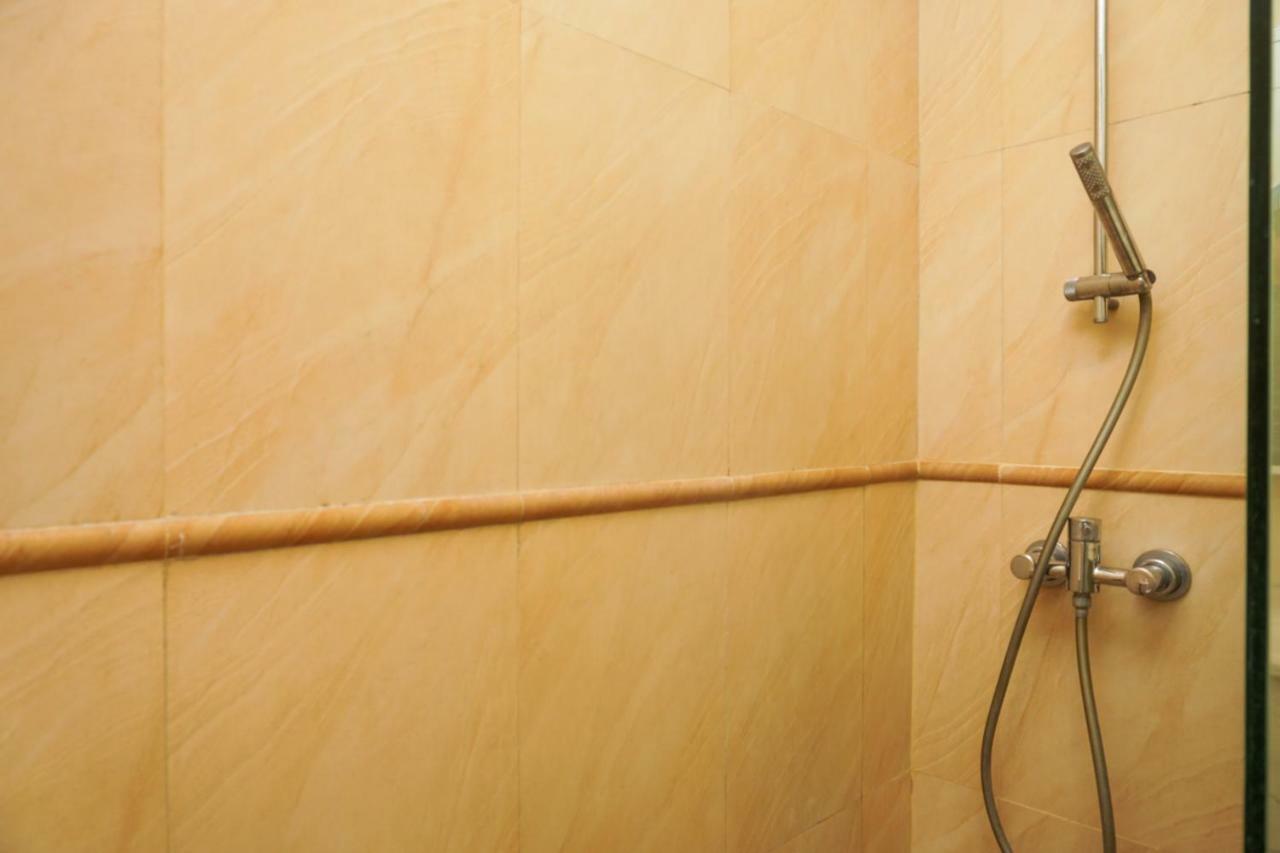 Appartamento di 92 m² con 3 camera Giacarta Esterno foto